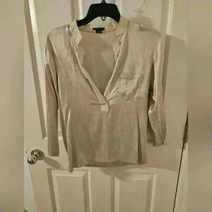 Theory Women Gold Silk/ Spandex Long Sleeve Top with Suede like collar Size P